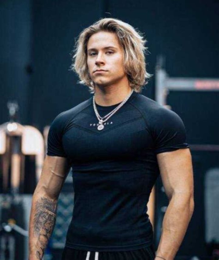 Alex Eubank Height, Weight, Net Worth, Age, Birthday, Wikipedia, Who, Nationality, Biography