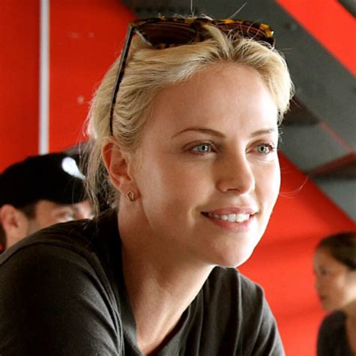 
Charlize Chiu Height, Weight, Net Worth, Age, Birthday, Wikipedia, Who, Nationality, Biography 