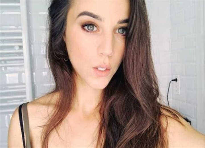 Claudia Salas Height, Age, Boyfriend, Biography, Wiki, Net Worth