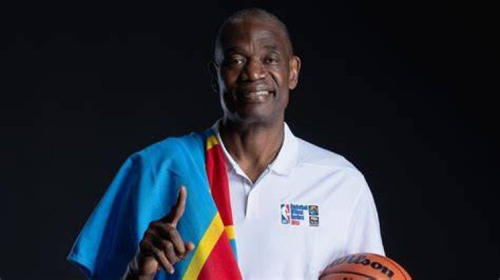 Dikembe Mutombo Height, Weight, Net Worth, Age, Birthday, Wikipedia, Who, Nationality, Biography