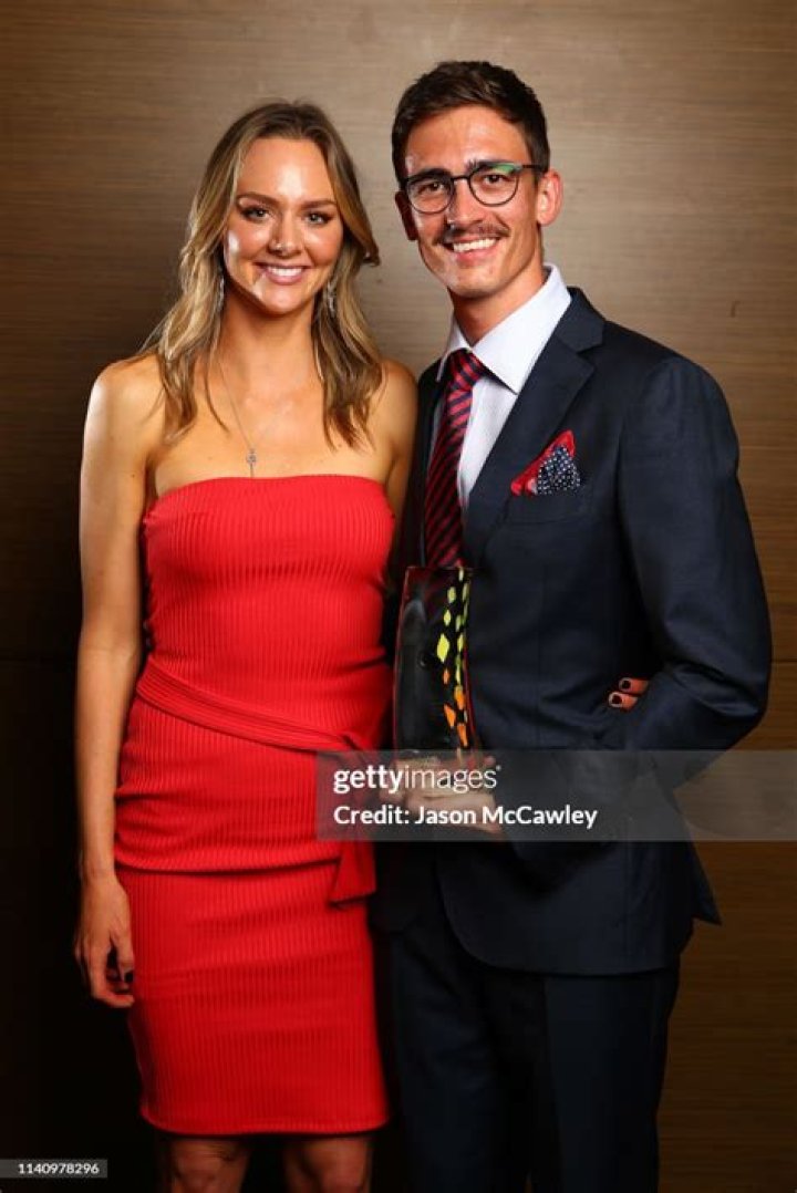 
Meet Brandon Starc’s Wife Laura Turner 