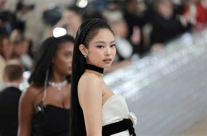 
What happened to BLACKPINK Jennie’s face? Fans offer get well soon messages amid injury update 