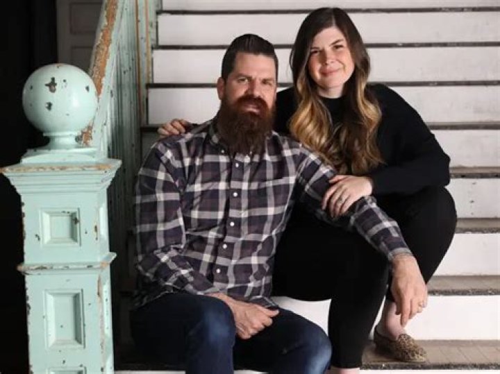 Who was the First Wife of Andy Meredith?